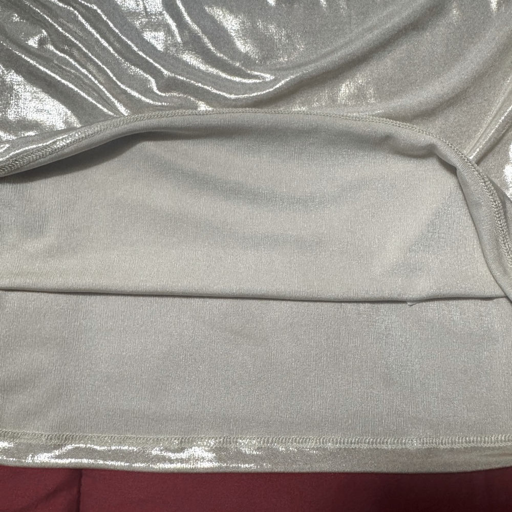 Wanda Metallic Top - Picture 7 of 7
